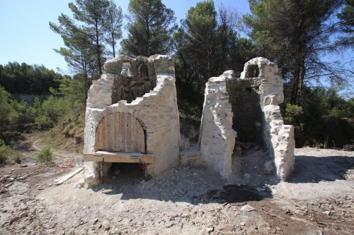 Reconstruction de l’arc de la cheminée Est - Grange Blanche ©DPI